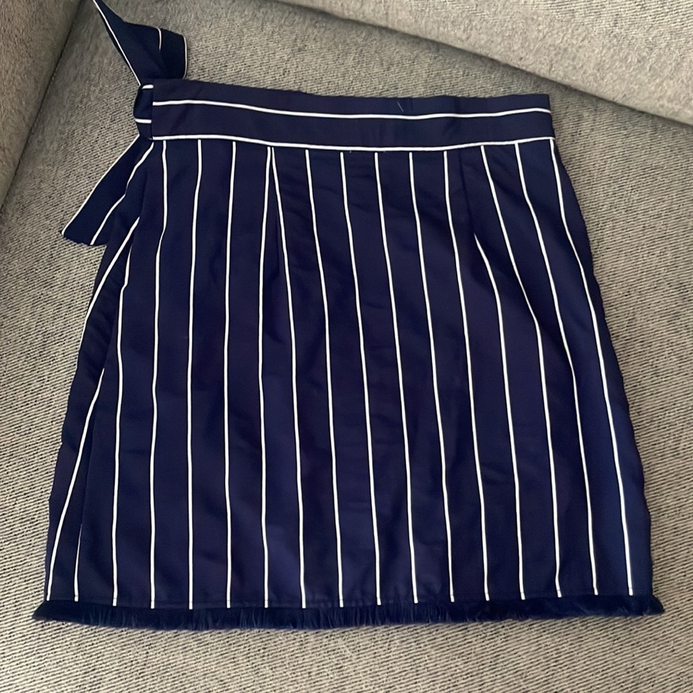 Vici Striped Mini Skirt - Picture 3 of 4